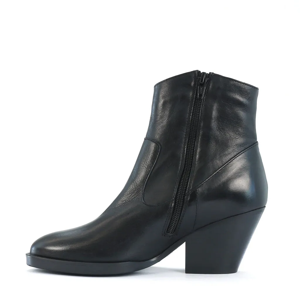 Vander Leather Ankle Boots