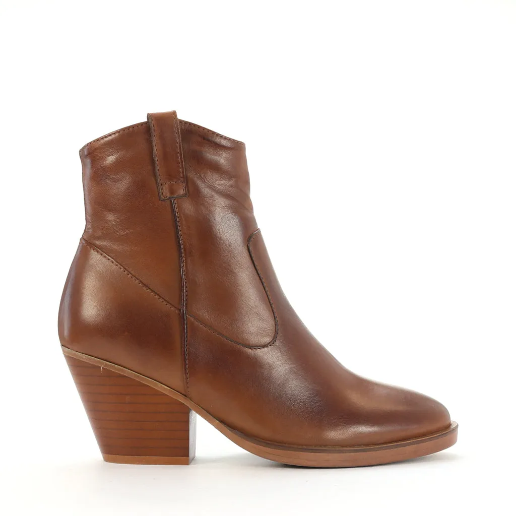 Vander Leather Ankle Boots