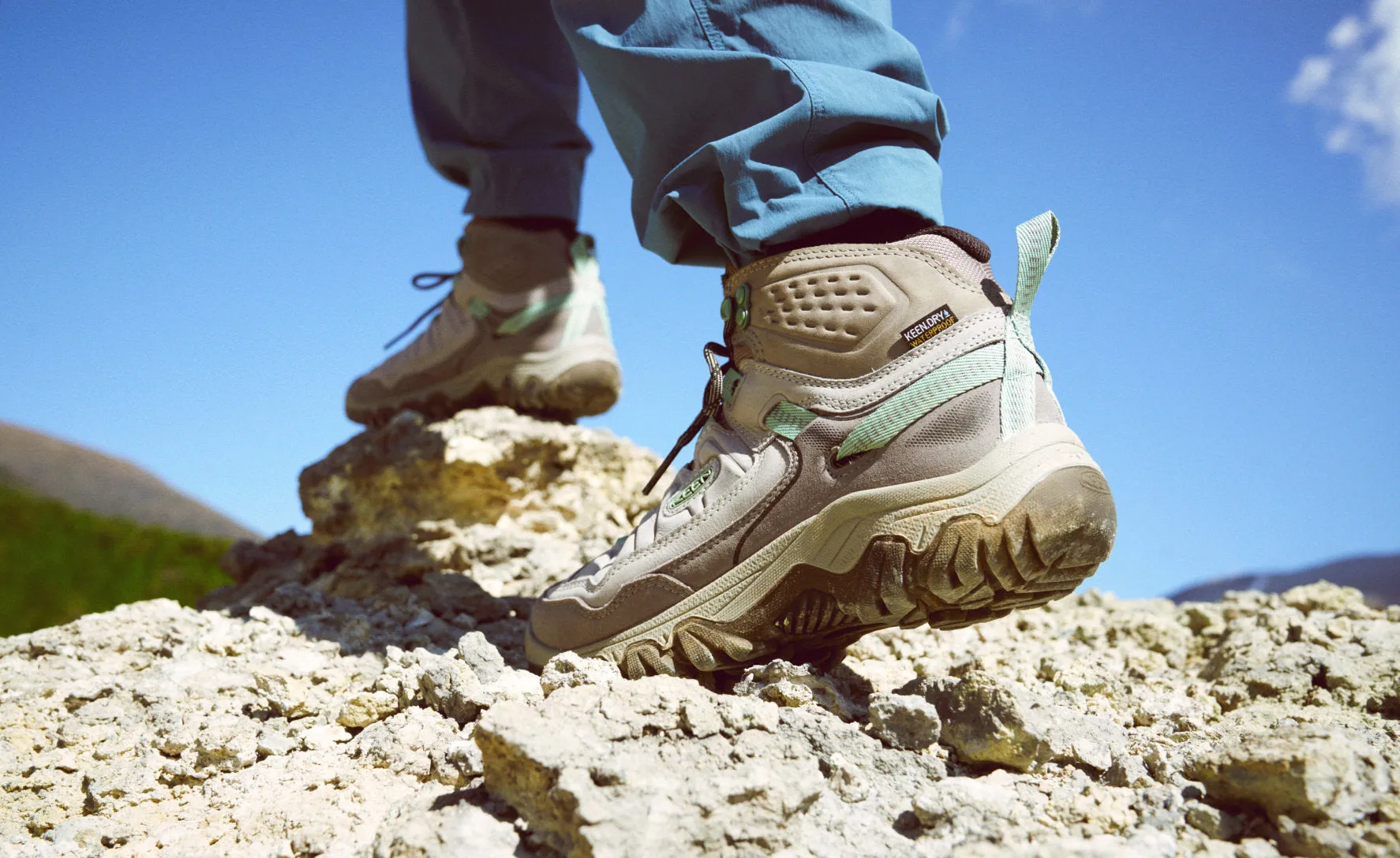 Women's Targhee IV Waterproof Hiking Boot  |  Alloy/Granite Green